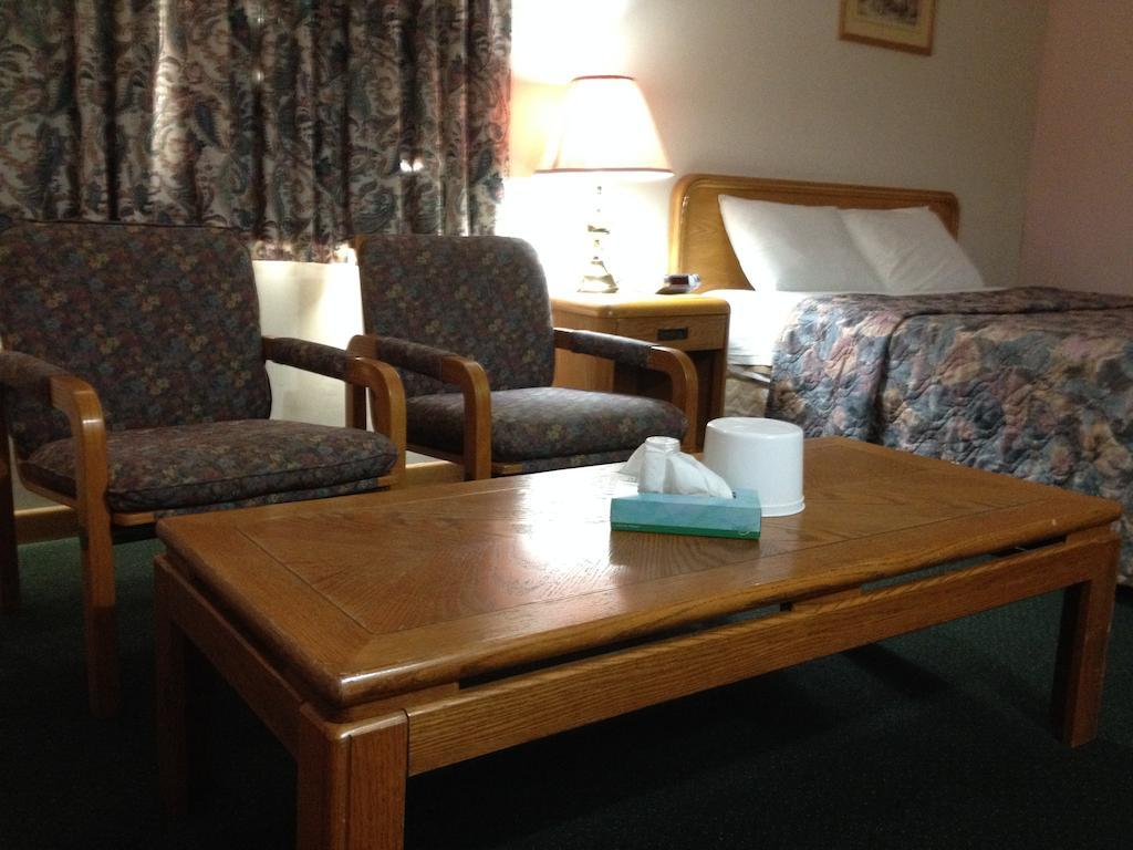 Oasis Motel By The Falls Niagara Falls Room photo